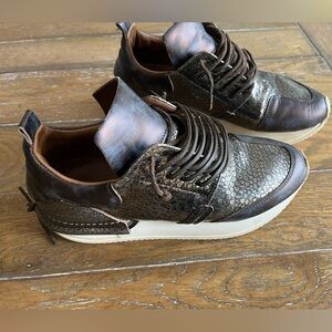 ESSE ut ESSE metallic copper bronze silver sneakers. Size 38 9